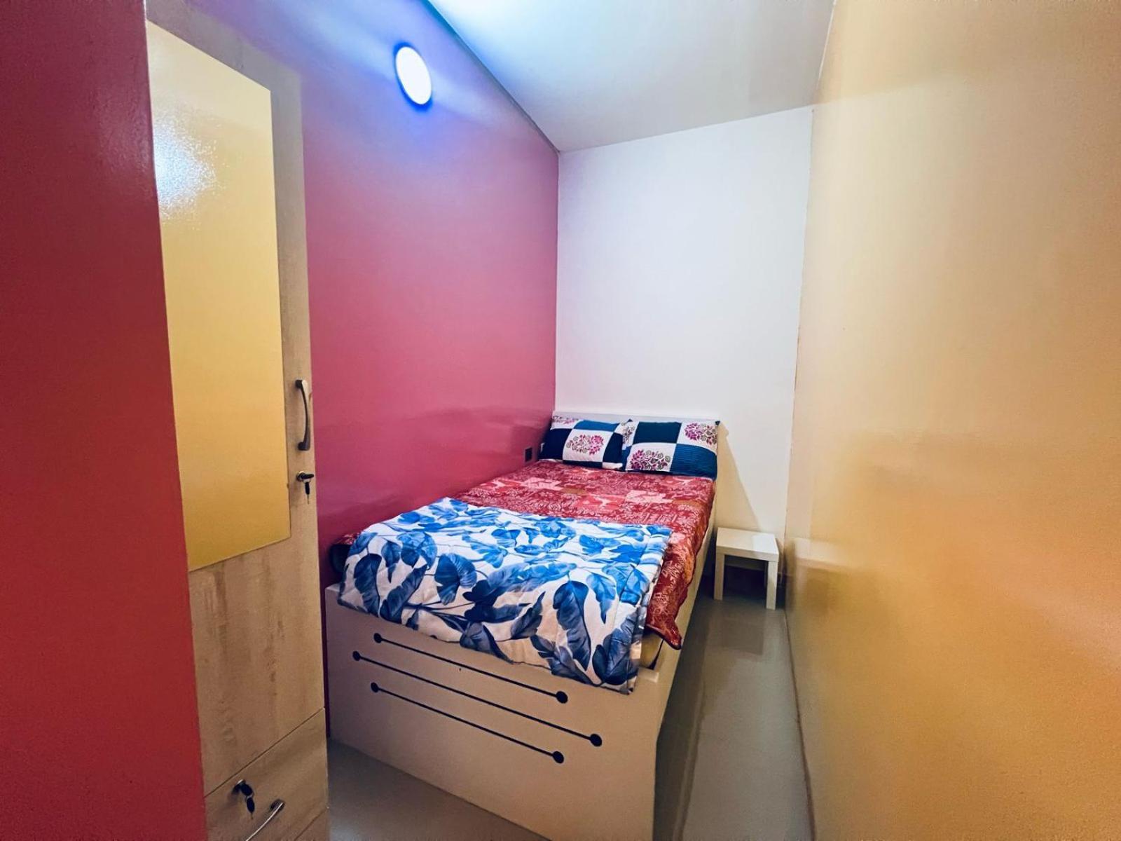 Apartamento Moon Backpackers Burjman Exit 2, Family Partitions, Loft Partitions, Dubái Exterior foto