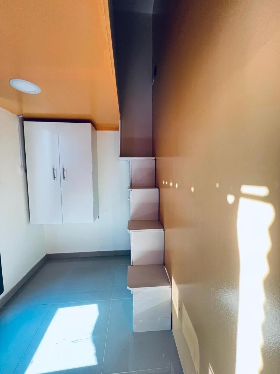 Apartamento Moon Backpackers Burjman Exit 2, Family Partitions, Loft Partitions, Dubái Exterior foto