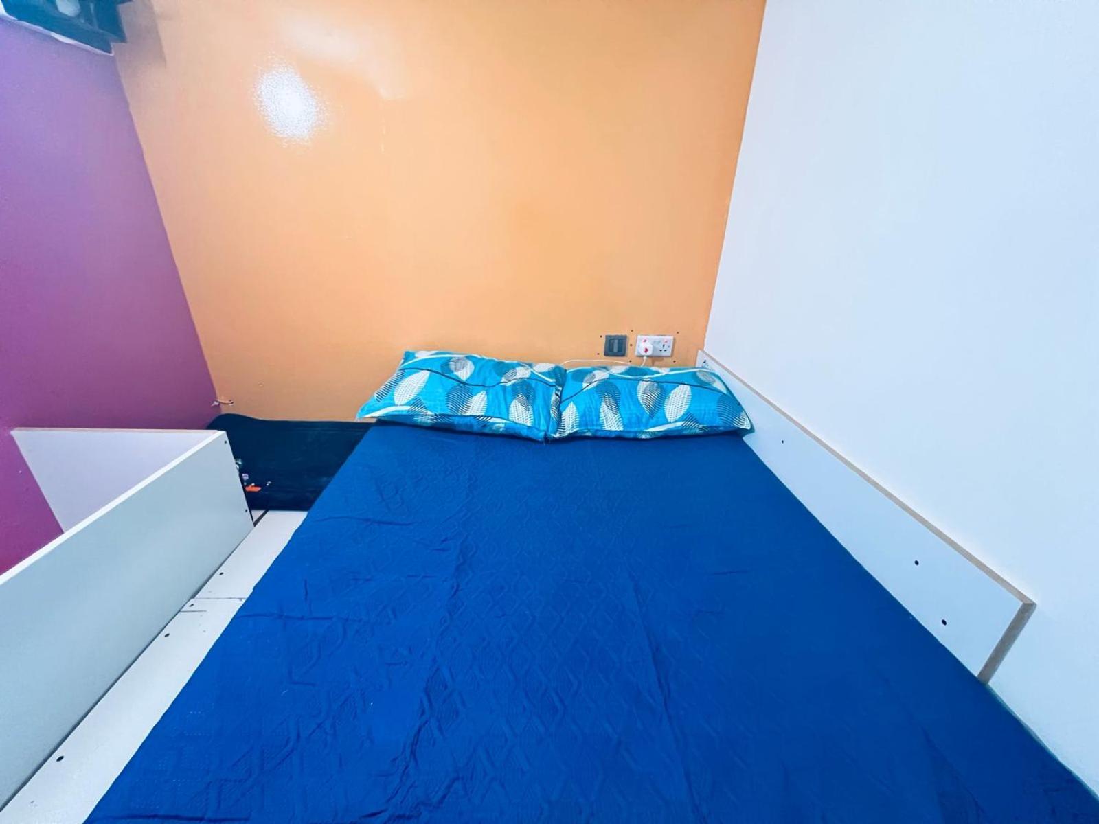 Apartamento Moon Backpackers Burjman Exit 2, Family Partitions, Loft Partitions, Dubái Exterior foto
